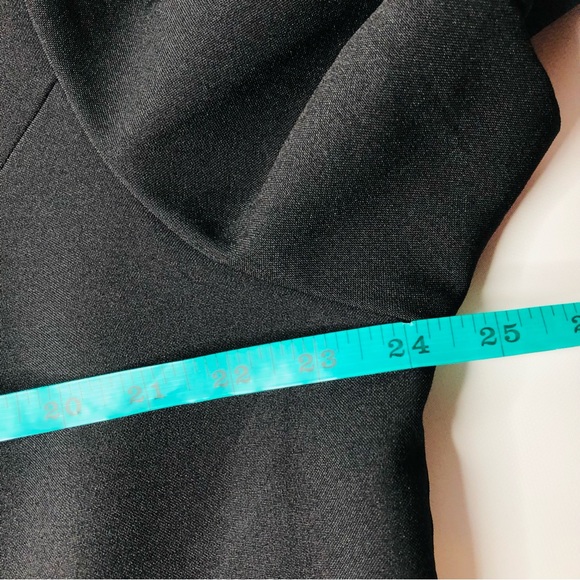 VTG 80s Shift Dress Thick Poly w/ Pleated Detail, Padded, Mod Minimal Black Sz 8 - Picture 12 of 14